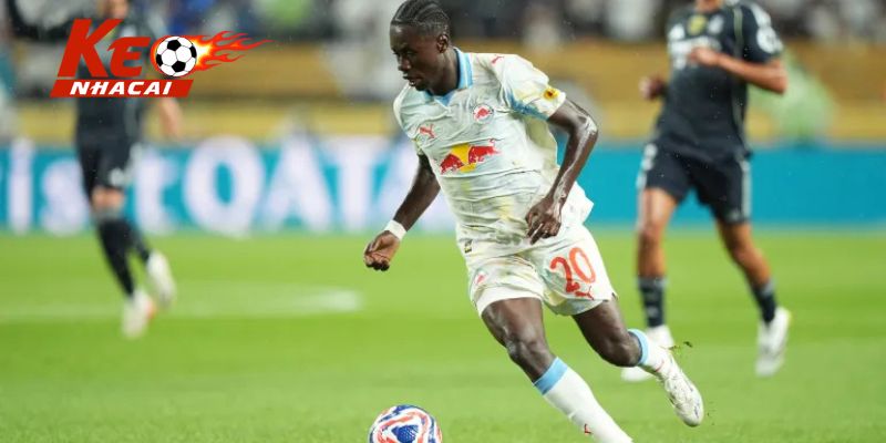 Salzburg không thể tạo khác biệt trong hiệp hai trận Salzburg vs Madrid