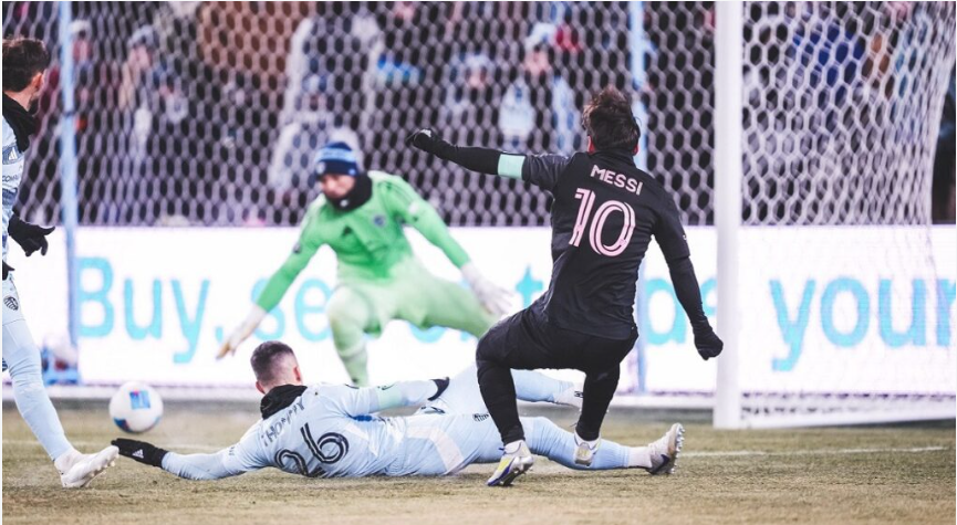 Messi vẫn là trụ cột chính